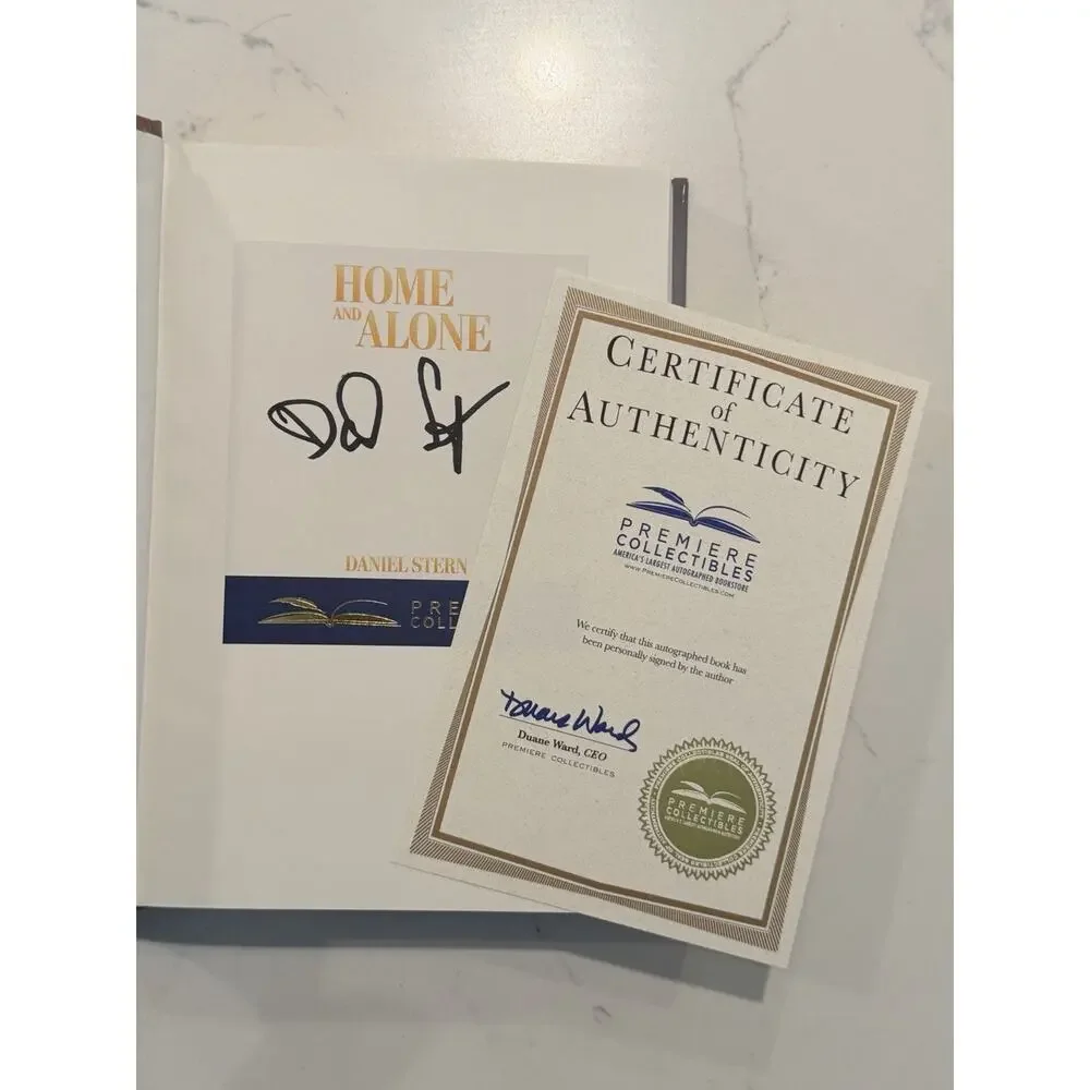 Daniel Stern Signed Home And Alone Book AUTOGRAPHED Home Alone COA